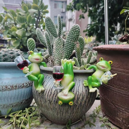 3-piece Fairy Garden Gnome Set, Beer-Drinking Gnome Resin Statue, Outdoor Decorative Item (Green)