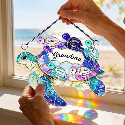 Personalized Sea Turtle Family Sun Catcher Gift for Mom Grandma, Custom Grandma and Grandkids Turtle Acrylic Window Hanging Decor Gift for Mothers Day, Faux Stained Glass Ocean Decor