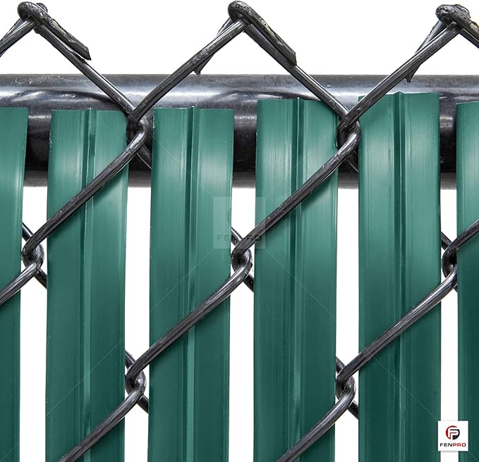 Chain Link Fence Privacy Blade Slates with Bottom Lock 4x10 Ft Green for Gardening, Privacy, Outdoor Wall, Balcony, Patio, Yard, Safety Fence Screen Cover for Dog, Cat, Pet Hedge Slats