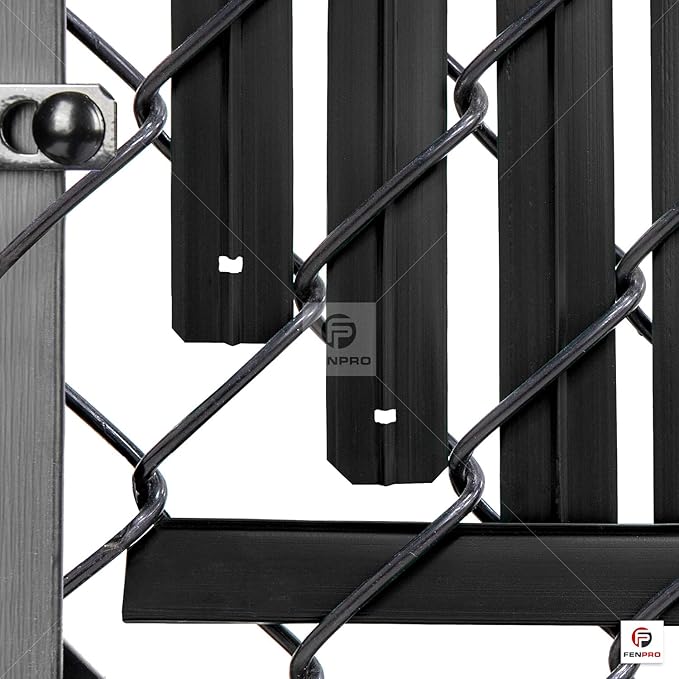 Chain Link Fence Privacy Blade Slates with Bottom Lock 4x10 Ft Black for Gardening, Privacy, Outdoor Wall, Balcony, Patio, Yard, Safety Fence Screen Cover for Dog, Cat, Pet Hedge Slats