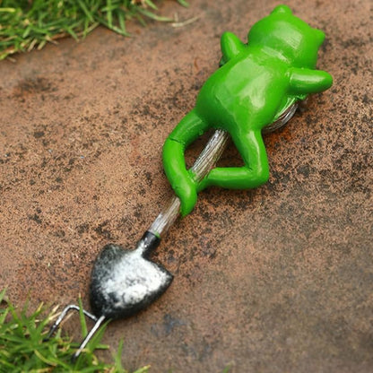 Outdoor Resin Garden Statue with Shovel, Handcrafted Frog Dwarf Rabbit Turtle Figurines for Lawn Decor, Weather-Resistant Yard Sculpture Art, Garden Ornament for Patio Lawn Landscape (Light Green)