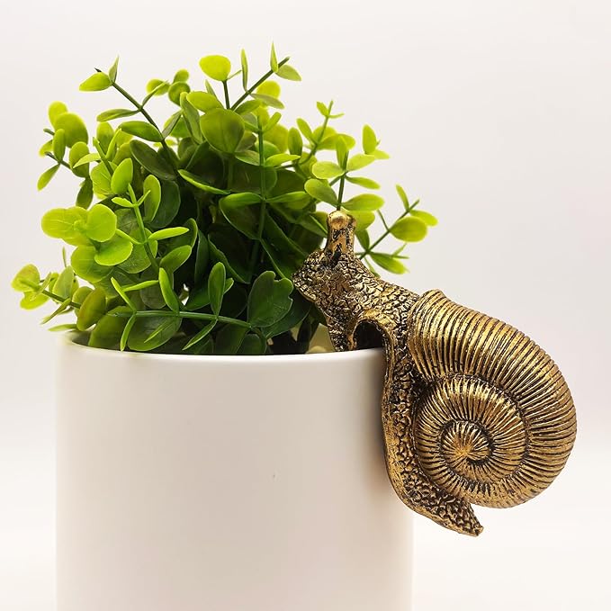 Vintage Bronze Climbing Snail Statue Flower Pot and Vase Hugger Miniature Fairy Garden Terrarium Decor Resin Art Patio Lawn Yard Ornaments Outdoor Fence Decorations
