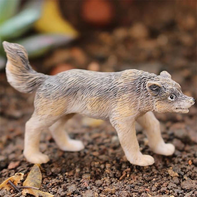 Unique Wildlife Sculpture Set Simulations Wildlife Sculpture Statues Outdoor Garden Decors Handmade Decors for Yard Texture