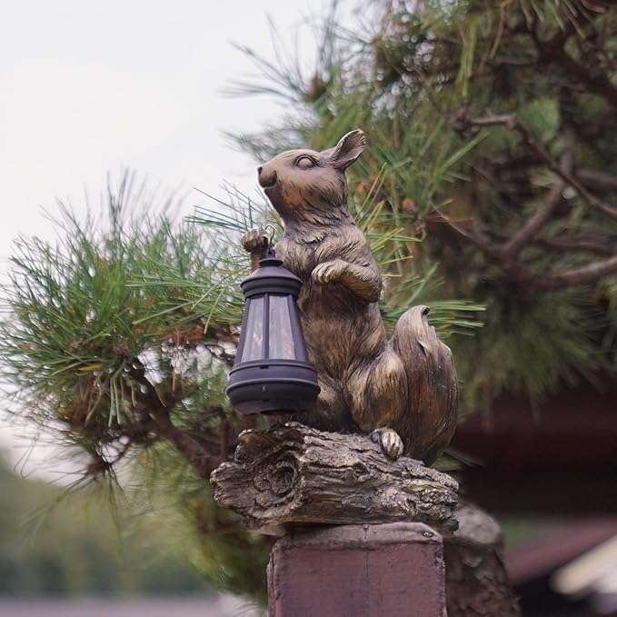 DiliComing Solar Garden Decor Outdoor Statues - Resin Cute Animal Solar Powered LED Garden Light Porcelain Squirrel Decor Yard Decorations Outdoor 8.5 * 4.5 * 11.25 Inch