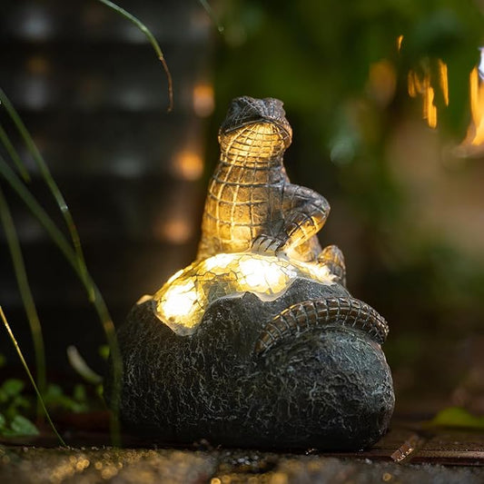 Rezpuao Solar Garden Outdoor Statues Lizard with LED Lights - Lawn Decor Lizard Statue for Patio, Balcony, Yard Ornament - Unique Housewarming Gifts
