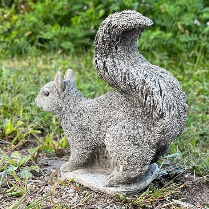 Realistic Forest Squirrel Statue Animal Concrete Sculpture for Garden Patio Backyard Handmade Squirrel Figurine