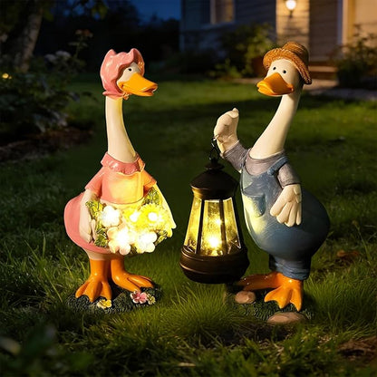 Goose Garden Statue Solar Light, Waterproof LED Decorative Lamp, Outdoor Solar-Powered Yard Art for Garden Patio Pathway Decoration & Housewarming Gift(A Pair)