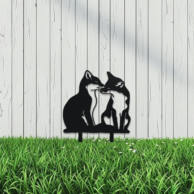 WADORN Adorable Fox Metal Outdoor Statues Silhouette, Fox Metal Decorative Garden Stakes Funny Animal Silhouette Ornament Gift Fox Outdoor Decoration for Garden Backyard Patio Lawn Outdoor Ornaments