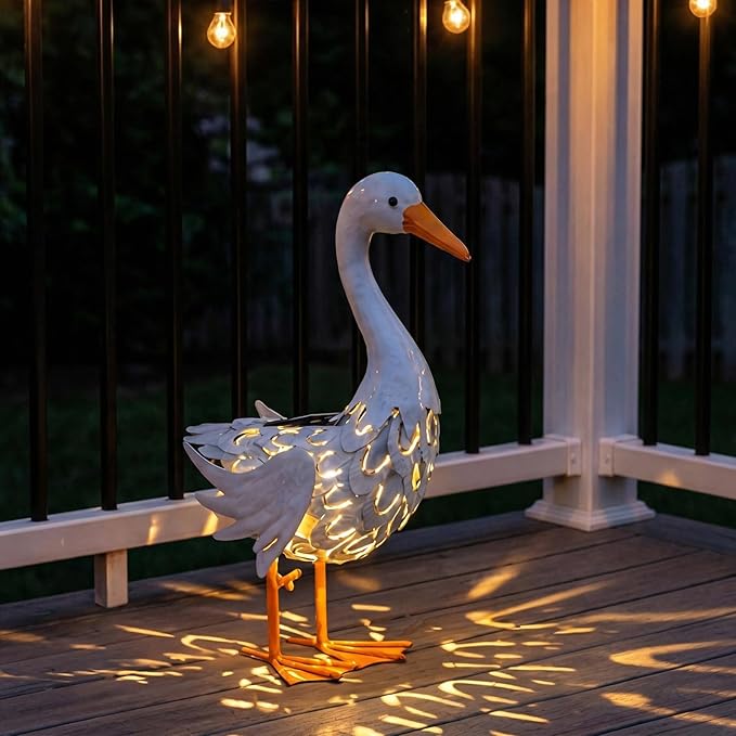 Lavezee Porch Goose Statue Outdoor Lawn and Garden Statue, Metal Goose with Solar Light for Lawn Yard Backyard, Metal Yard Art for Garden Decoration