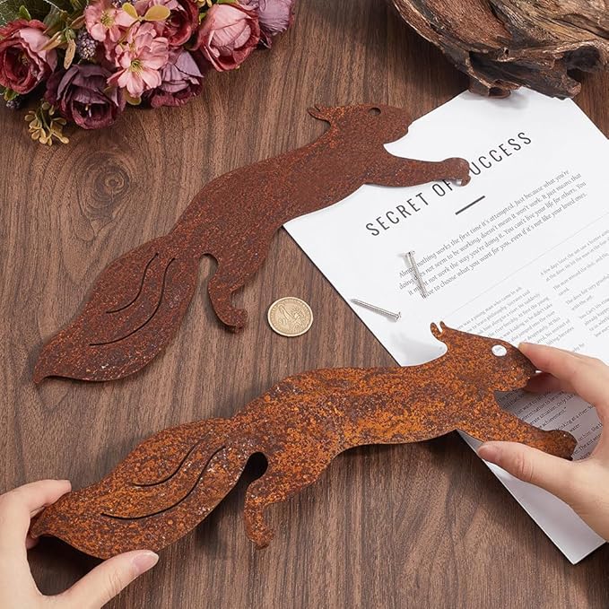 CREATCABIN 2Pcs Metal Squirrel Outdoor Decor Garden Silhouettes with Screws Rusty Running Squirrel Animal Iron Exquisite Art Sculpture Ornament for Outdoor Garden Tree Yard Home Decor 11.8 x 3.93 Inch