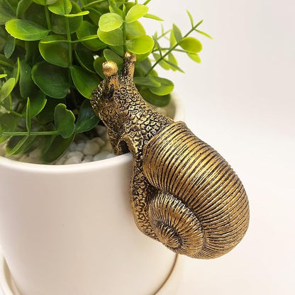 Vintage Bronze Climbing Snail Statue Flower Pot and Vase Hugger Miniature Fairy Garden Terrarium Decor Resin Art Patio Lawn Yard Ornaments Outdoor Fence Decorations