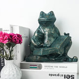 DreamsEden Metal Frog Garden Statue, Funny Mother and Kid Frogs Reading Sculpture for Outdoor Decor Yard Lawn Decorations, 10''H