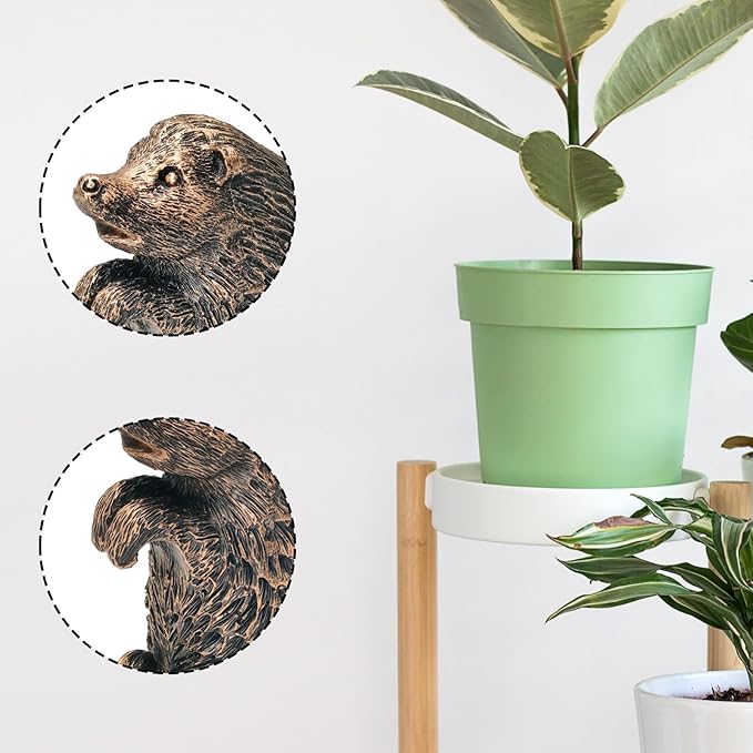 Hedgehog Plant Pot Hanger Garden Statues Resin Hedgehog Flower Pot Hugger Pot Plant Decoration Plant Decorative Figurines for Fairy Garden Fence Yard Patio Outdoor Indoor Hanging Ornaments