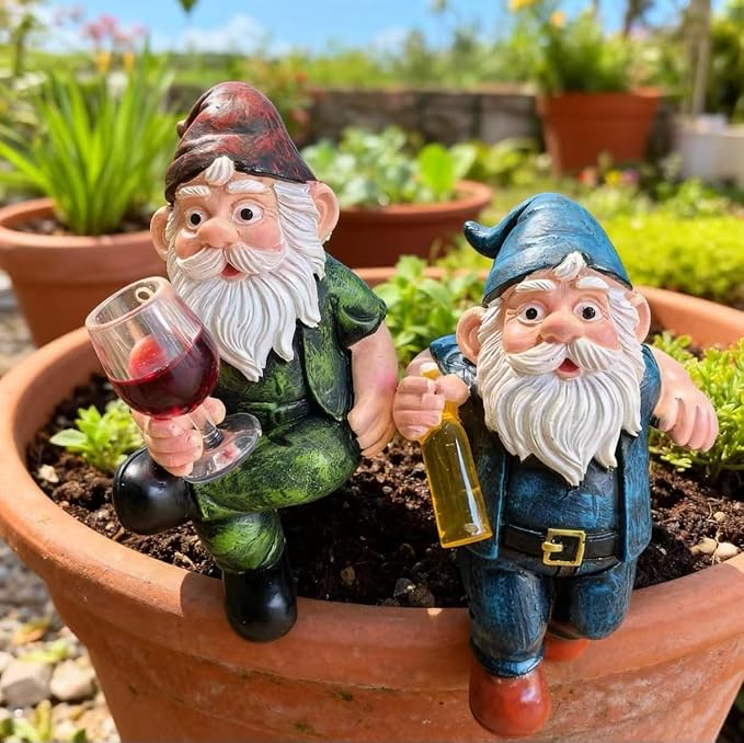 3-piece Fairy Garden Gnome Set, Beer-Drinking Gnome Resin Statue, Outdoor Decorative Item (Colorful)