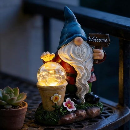 Cynkeyee Garden Gnome Outdoor Statue Decor - Solar Gnomes Figurine, Outdoor Gnome Decor, Gnomes Decorations for Yard with Solar Light, Gnome Sculptures for Patio Lawn Ornaments 6.5x4x8.5 Inch