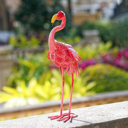 Metal Garden Statues Outdoor Decor, Pink Flamingo Outdoor Sculptures Yard Art Decoration for Home Patio Lawn Backyard, Gift for Women Lovers Moms