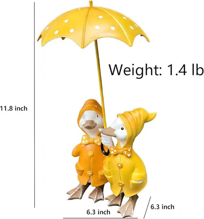 Cute Couple Ducks Holding Umbrella Garden Statues Outdoor Sculptures, Resin Cartoon Animal Figurines for Patio, Yard, Balcony, Creative Crafts Art Ornaments