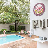 MeMate Flamingo Metal Sign, Outdoor Décor for Backyard, Patio, Pool, Kitchen, Lounge, Personalized Name Outdoor Sign, Pink Metal Sign Housewarming Gift for Family Friend