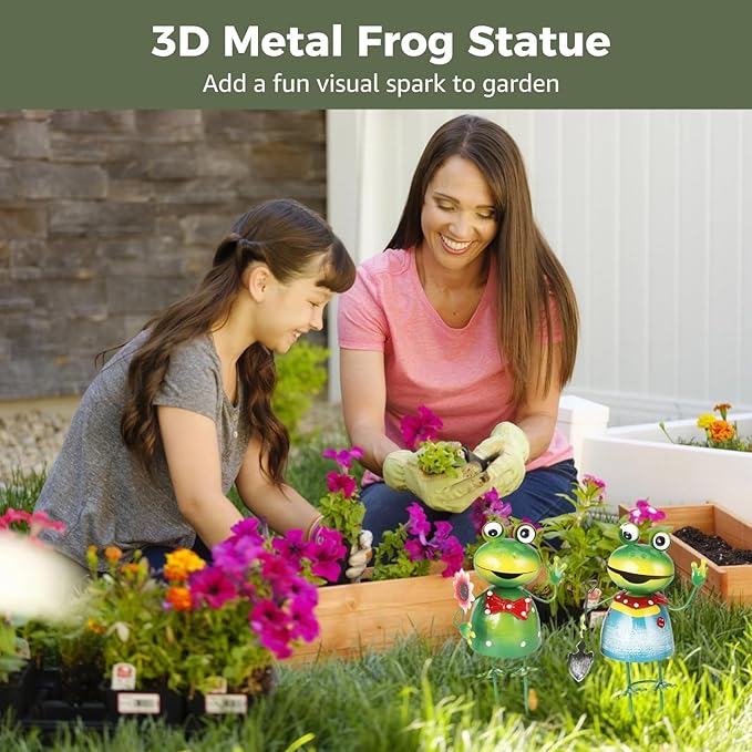 2 Metal Frog Statues, Garden Figurines for Outdoor, 3.9 X 7.5 in Holding Flower/Shovel, Sturdy Iron Yard Decor, Ideal Gift for Gardener