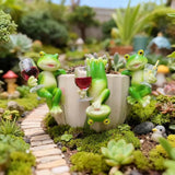 3-piece Fairy Garden Gnome Set, Beer-Drinking Gnome Resin Statue, Outdoor Decorative Item (Green)