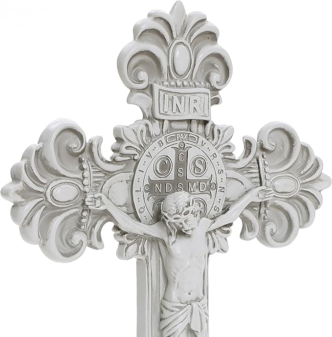 LuxenHome Jesus Cross Decor Statue, 19 Inch Tall Off White Polyresin Holy Cross Jesus Crucifix Statue, Standing Crucifix Catholic Decor for Indoor Outdoor Garden, Christ Sculpture Gift