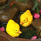 Cute Statues Garden Mini Yellow Duck Figurine Vivid Miniature Fairy Figurines Resin Backyard Decor(B)