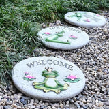 Etlegor Garden Décor Stepping Stones, Fun Animal Print Outdoor Pathway Décor Step Stones, All-Weather Lawn Pathway/Flower Beds/Courtyard Pavers(3 Frogs)