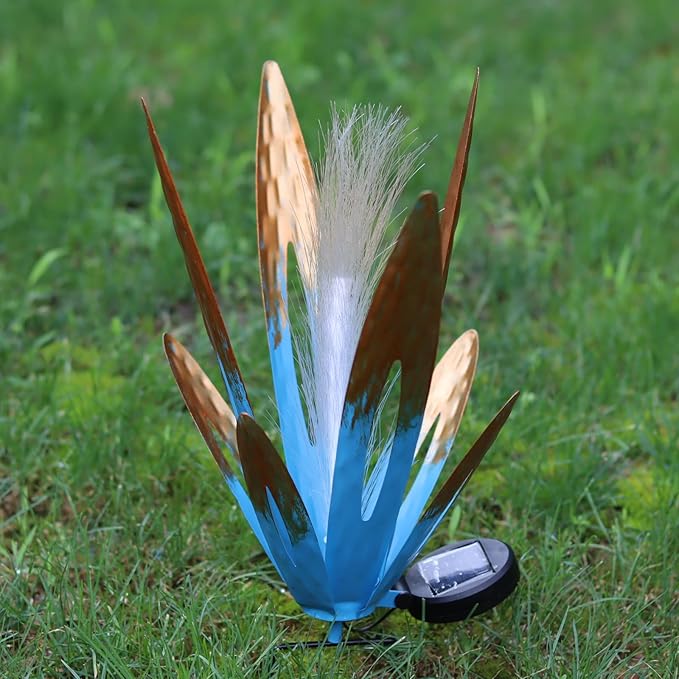 Metal Agave Garden Statue - 13x13x17 inch Solar LED Outdoor Lawn Decor, Hand-Painted Rustic Aloe Vera Sculpture, Waterproof Yard Art for Patio Pathway