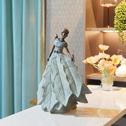 DiliComing Fairy Garden Statue Home Decoration - Outdoor Statue Table Decor for Living Room Garden Maiden Bookshelf Decor Xmas Resin Holly Leaves Maiden Green