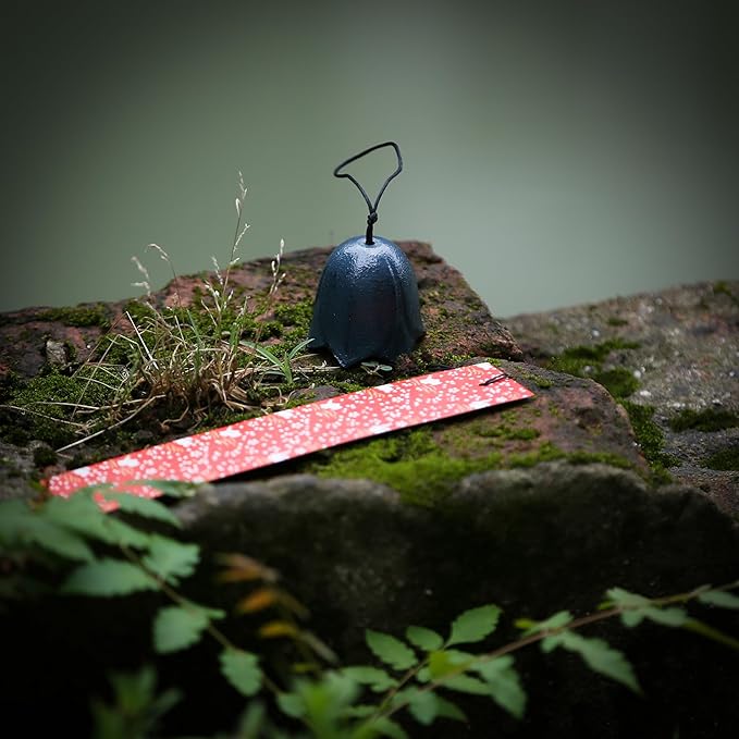 Japanese Wind Chime Cast-Iron Outdoor Ornament for Garden, Patio & Balcony, Hanging Metal Wind-Bell Decoration Gift, Blessing Pendant Windchimes & PVC Wind-Catcher, Tulip-Blue