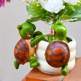 Set of 2 Cute Climbing Tortoise Flower Pot Hugger Figurines Resin Hanging Turtle Statues Planter Pot Decorations for Home Garden Fence Balcony Patio Lawn Yard Ornaments