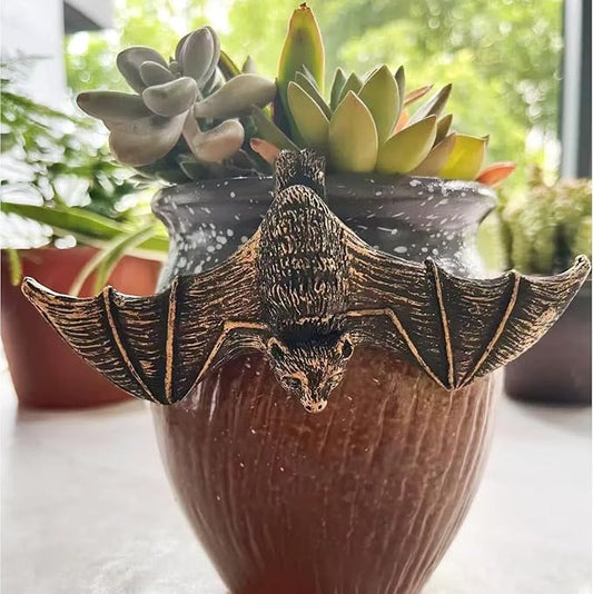 Resin Bat Statue, Bat Flower Pot Decoration, Flower Pot Plant Decoration, Fairy Garden Accessories, for Family or Friends, It Can Make Your Flowerpot More Vibrant
