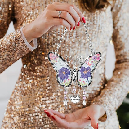 Butterfly Suncatcher with Pressed Flower Wings, Butterfly-Shaped Glass Wind Chimes with Real Flowers, Grandma Heart Charm Wind Chime Gifts for Grandma Mother's Day