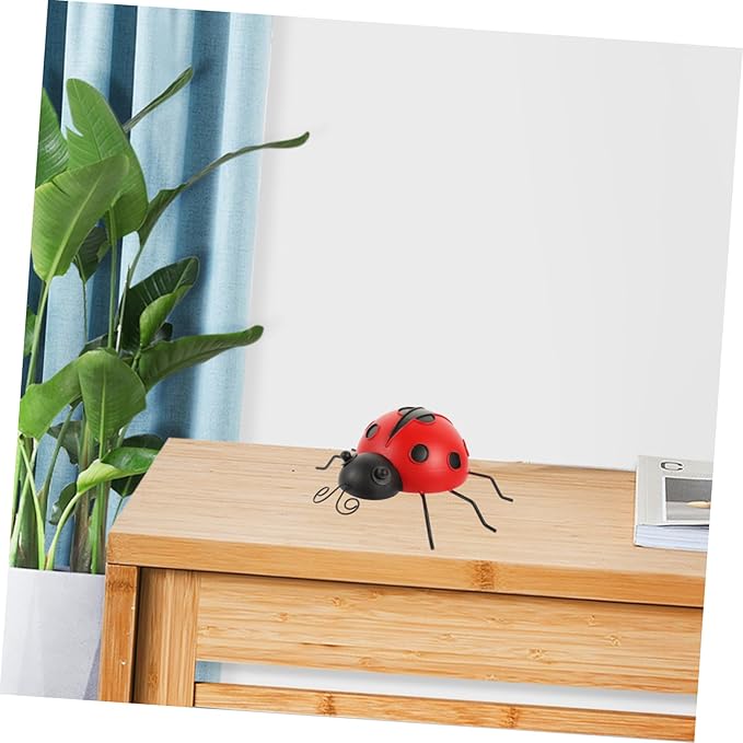 LIOOBO 3pcs Ladybug Garden Statues Iron Ladybug Ornaments for Outdoor Decor Garden Sculptures Statues