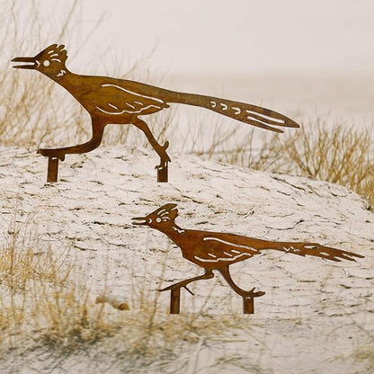 2PCS Rusty Roadrunner Decorative Garden Stakes, New Mexico Gifts for Women Mom Grandma Wife, Desert Yard Outdoor Decor, Metal Roadrunner Statues for Yard Art, Patio, Lawn Ornaments