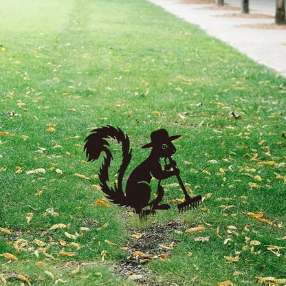 WADORN Squirrel Gardener Metal Decorative Garden Stakes, Black Squirrel Outdoor Statues Silhouette Cute Animal Stakes Ornaments for Yard Art Garden Patio Backyard Lawn Decors Squirrels Lover Gifts