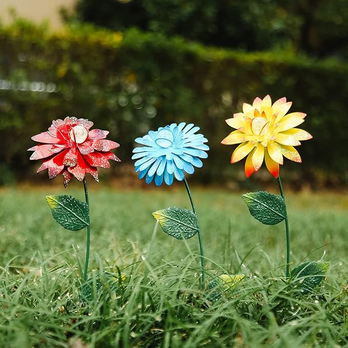Metal Flower Decorative Garden Stakes Glow in Dark Pick Water Proof Metal Flowers Stick for Lawn Yard Patio,3 PCS