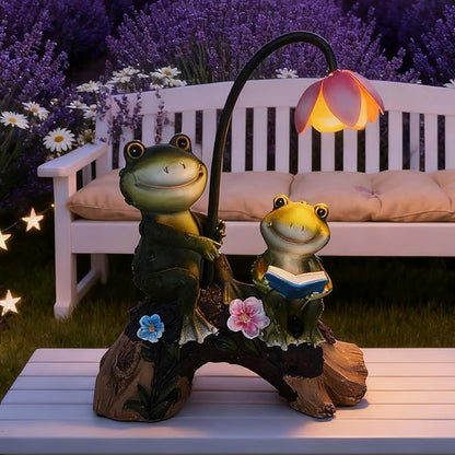 Solar Powered Frog Garden Statue with Flower Lamp, Resin Frog Figurine Set with Reading Frog, Outdoor Decor for Patio, Lawn, Yard, Unique Gift for Frog and Garden Enthusiasts(Green)