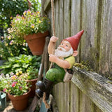 TERESA'S COLLECTIONS Garden Outdoor Decor,Hanging Gnomes Garden Decor,Climbing Gnomes Statue，Waterproof Resin Garden Statue, Garden Gift, Indoor/Outdoor,5.9"