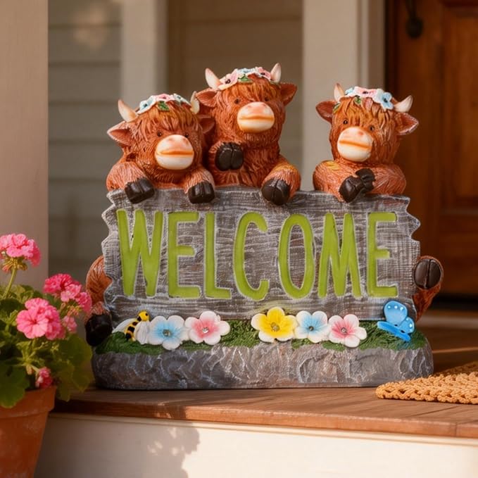Solar Highland Cow Garden Statue Outdoor Decor - Rustic Farmhouse Decorations & Christmas, Birthday Housewarming Gifts for Mom, Grandma, Women, Resin