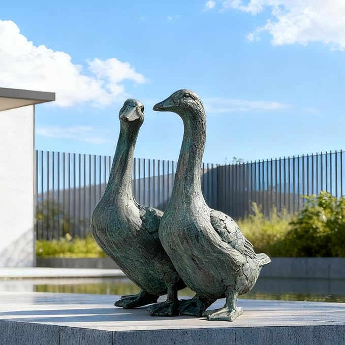 DiliComing Porch Goose Statue Set - Large Resin Outdoor Garden Decor, 17 inch Lawn Goose Sculptures Couple, Front Porch Decor Yard Art