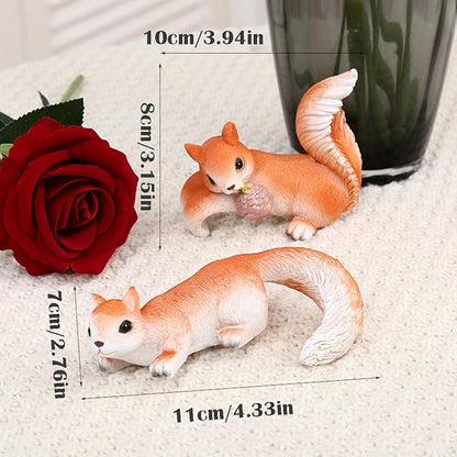 Set of 2 Cute Squirrel Figurines Hanging Animal Statue for Planters, Resin Climbing Sculpture Pot Hugger Outdoor Décor for Flower Pot Fence Garden Patio Lawn Yard Ornaments