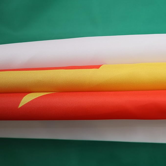 AZ FLAG Suriname Flag 150 x 90 cm with 4 Eyelets Surinamese Flag for Balcony or Wall