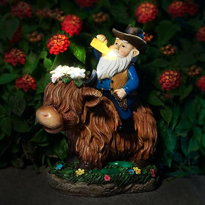 Gnome Gifts for Women, Solor Statue for Garden, Gnome and Highland cow Figurine with Lights, Outdoor Decorations for Yard Lawn Patio, Gifts for Mom Grandma Mother in Law Gardener Mother'Day