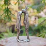 Frog Decor Garden Statue Decor Outside - Artgenius Couple Kissing Statue Outside Frog Figurines for Yard Patio Lawn Decorations Couple Frogs Front Yard Decorations Outdoor 3.6"2.1"8.7" LC Lcdecohome