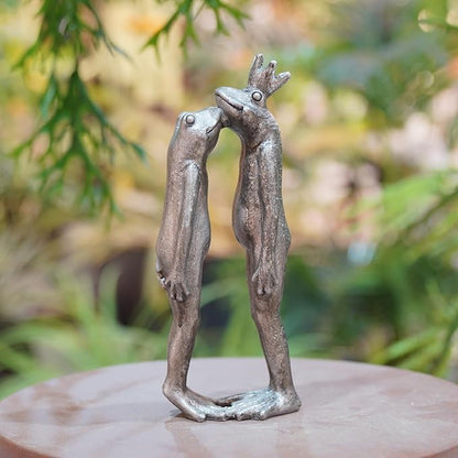 Frog Decor Garden Statue Decor Outside - Artgenius Couple Kissing Statue Outside Frog Figurines for Yard Patio Lawn Decorations Couple Frogs Front Yard Decorations Outdoor 3.6"2.1"8.7" LC Lcdecohome
