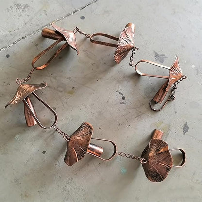 Vintage Iron Mushroom Rain Chain, Rustic Outdoor Garden Decor Wind Chime, 51.18 in Metal Mushroom Rain Catcher, Decorative Gutter Downspout Alternative (1Pc)