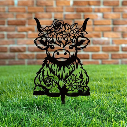 WADORN Highland Cow Silhouette Garden Stakes Decor, Metal Cow Lovers Gifts Stakes Statues Ornaments for Yard Art Black Silhouette Yard Outside Decor for Backyard Patio Outdoor Decor, 15x7.1Inch