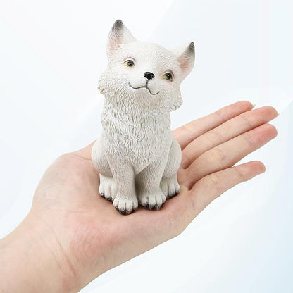 White Fox Figurine - Super Cute Little Sitting Baby Fox Cub Statue, Adorable Resin Sculpture, Decorative Polyresin Animal Ornament, Tabletop Décor for Outdoor Garden Patio Lawn Yard Pool Potted Plant