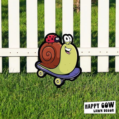 Garden Outdoor Small Metal Art 7"x 6" Weather Resistant Lawn Ornaments Sturdy Stakes Yard Sign Decoration for Patio (Skateboarding Snail)